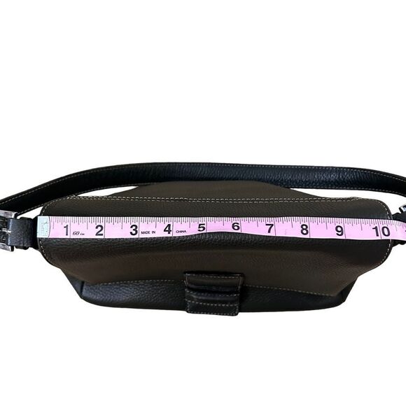 Forest Green Leather Shoulder bag~Made in Italy~Clean interior ~1 zipped pocket - Picture 12 of 14